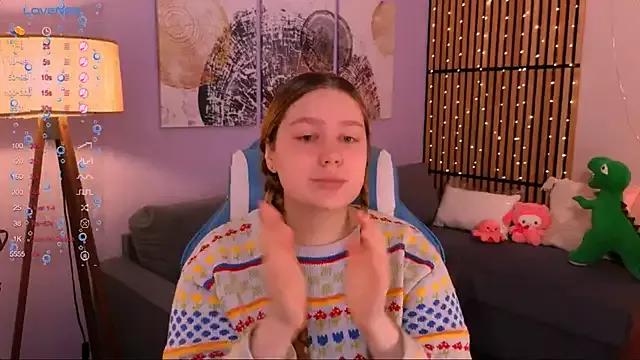 Ellie_Wellie from StripChat is Freechat