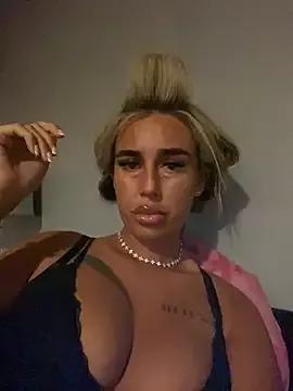 EllieMaeBaby from StripChat