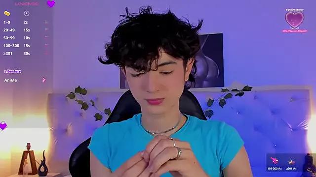 Elliot_younngg from StripChat