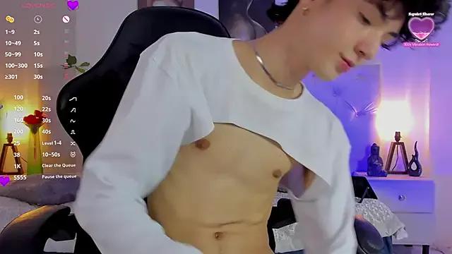 Elliot_younngg from StripChat