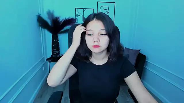 ElliVensda from StripChat