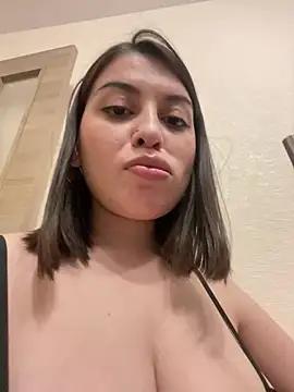EllyBigTits from StripChat