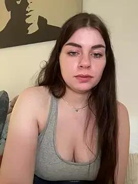 EllyNora from StripChat