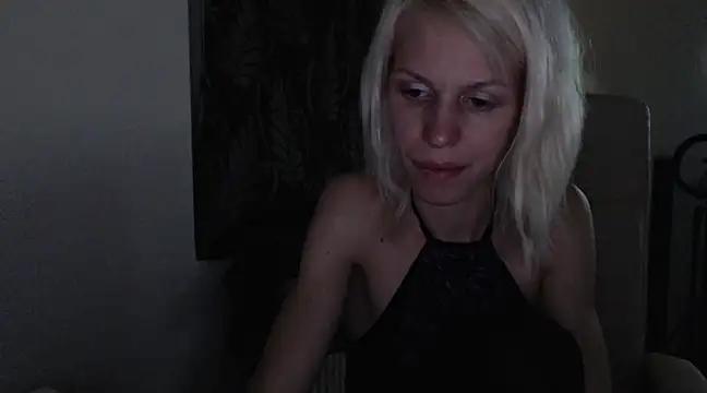 ElssaRush from StripChat