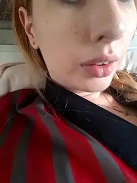 Elza_kom on StripChat
