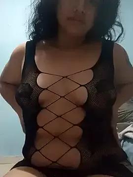 Emberloversonly from StripChat is Freechat