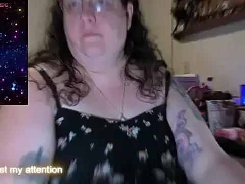 emberlynnix from StripChat