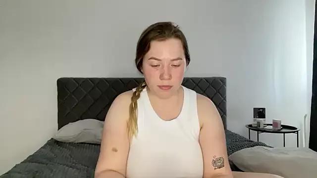 Embersweetbunny from StripChat is Freechat