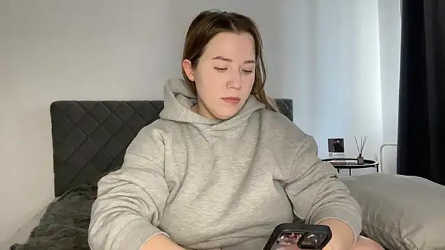 Embersweetbunny from StripChat