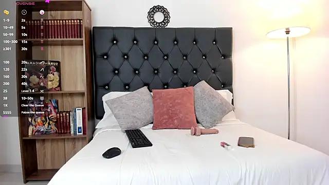 Emi_lourens webcams show profile image 