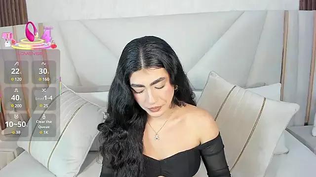 Emii_rosse from StripChat