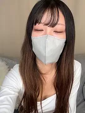 emiiiii1001 from StripChat