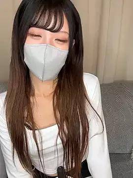 emiiiii1001 from StripChat