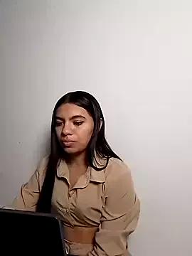 Emiily_bliss from StripChat