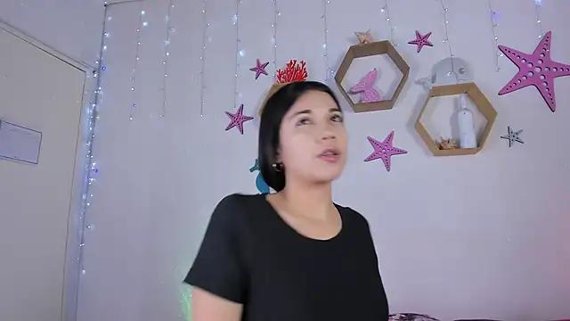 Emiily_Parkerr from StripChat
