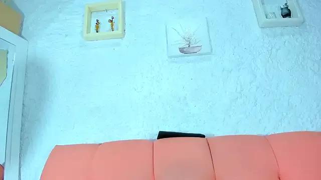 emiily_s from StripChat