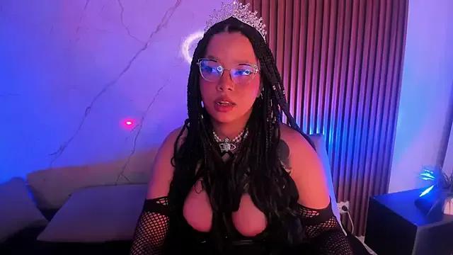 Emiilycollins from StripChat