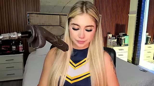EmiilyHendriixx from StripChat