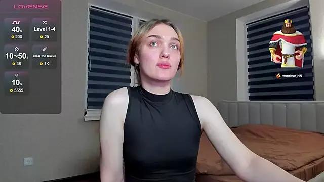 Photos of EmiliaRhodes from StripChat is Freechat