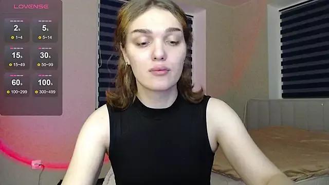 EmiliaRhodes from StripChat is Freechat