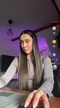 emiliasommer from StripChat is Freechat