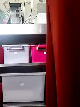 Photos of emiliemilf from StripChat is Freechat