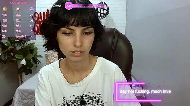 Emilly_Copers webcams show profile image 