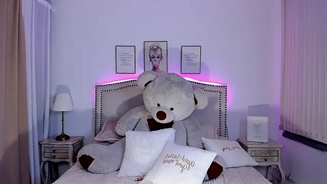Dirty chat webcam: explore liveshows with versed models, from laying bare to fetishes, in a variety of sexy free adult webcams.