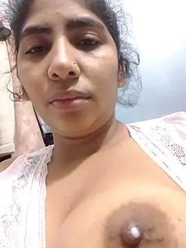 Emily_dukee from StripChat is Freechat