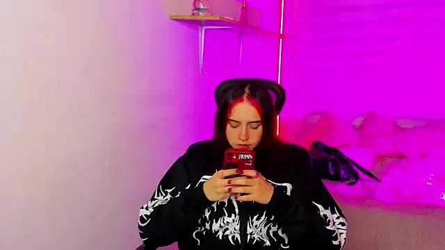 Emily_Lindey from StripChat is Freechat