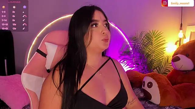 Dirty chat webcam: explore liveshows with versed models, from laying bare to fetishes, in a variety of sexy free adult webcams.