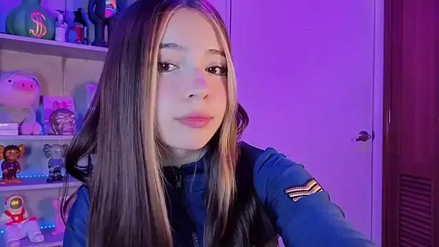 EmilyMiller_ from StripChat is Freechat