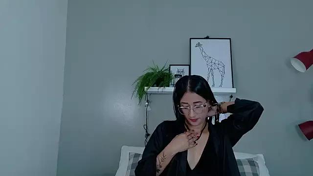 EmilyRoss__ from StripChat is Freechat