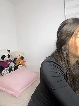 Emilyybennet_ from StripChat is Freechat