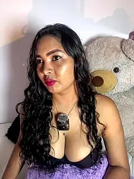 EmilyZuits from StripChat is Freechat