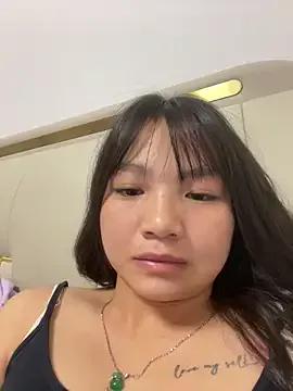 Emlyly-18 from StripChat is Freechat