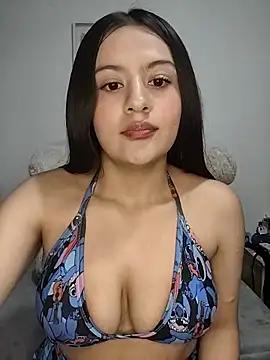 Emma__Smiith from StripChat