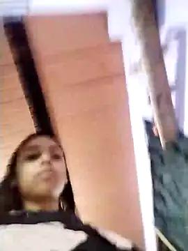 emma_ambar from StripChat