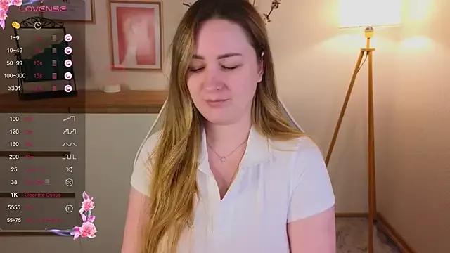 Emma_B1uem from StripChat