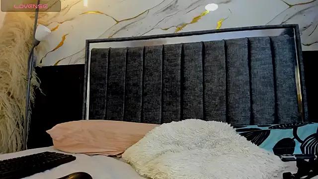 emma_bloom_ from StripChat is Freechat