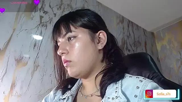 emma_bunny_a from StripChat is Freechat