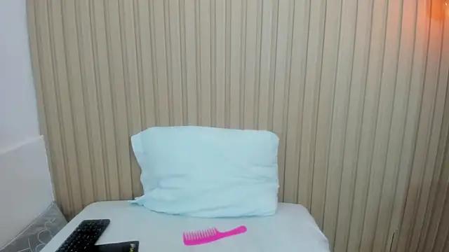 emma_collson from StripChat
