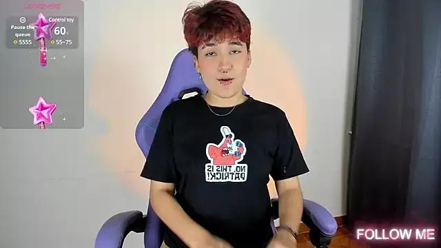 emma_cute7 from StripChat
