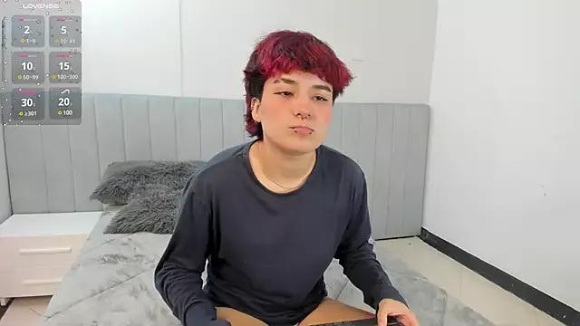 emma_cute7 from StripChat
