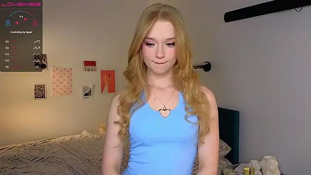 Emma_Frosty from StripChat