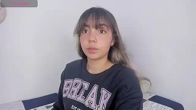 emma_grays2 from StripChat
