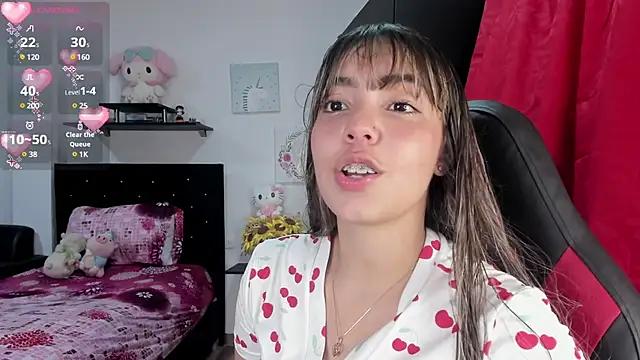 emma_grays2 from StripChat