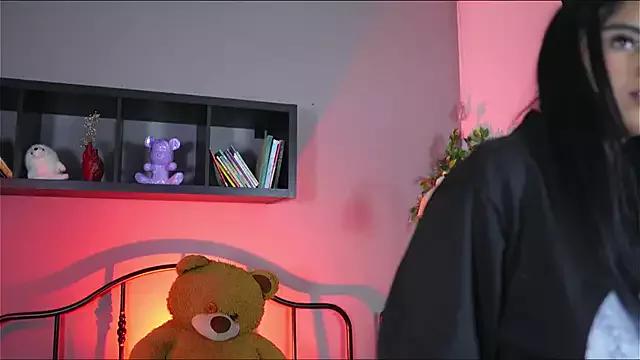 Emma_Lirys from StripChat