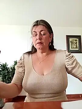 emma_tour from StripChat