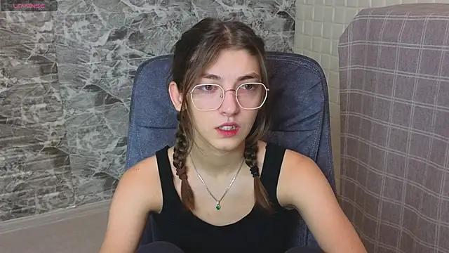 EmmaCherry7 from StripChat